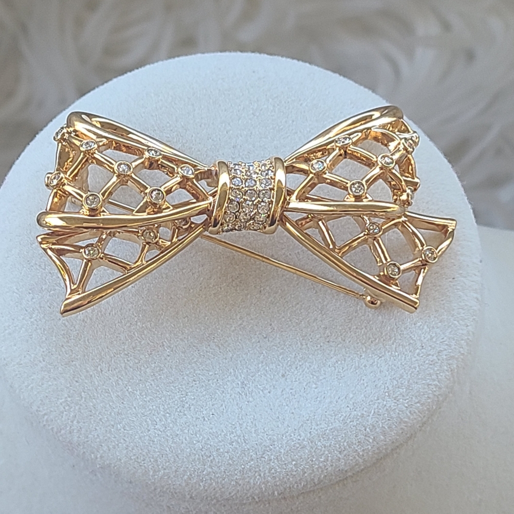 Vintage Swarovski Large Bow Brooch- Excellent Condition